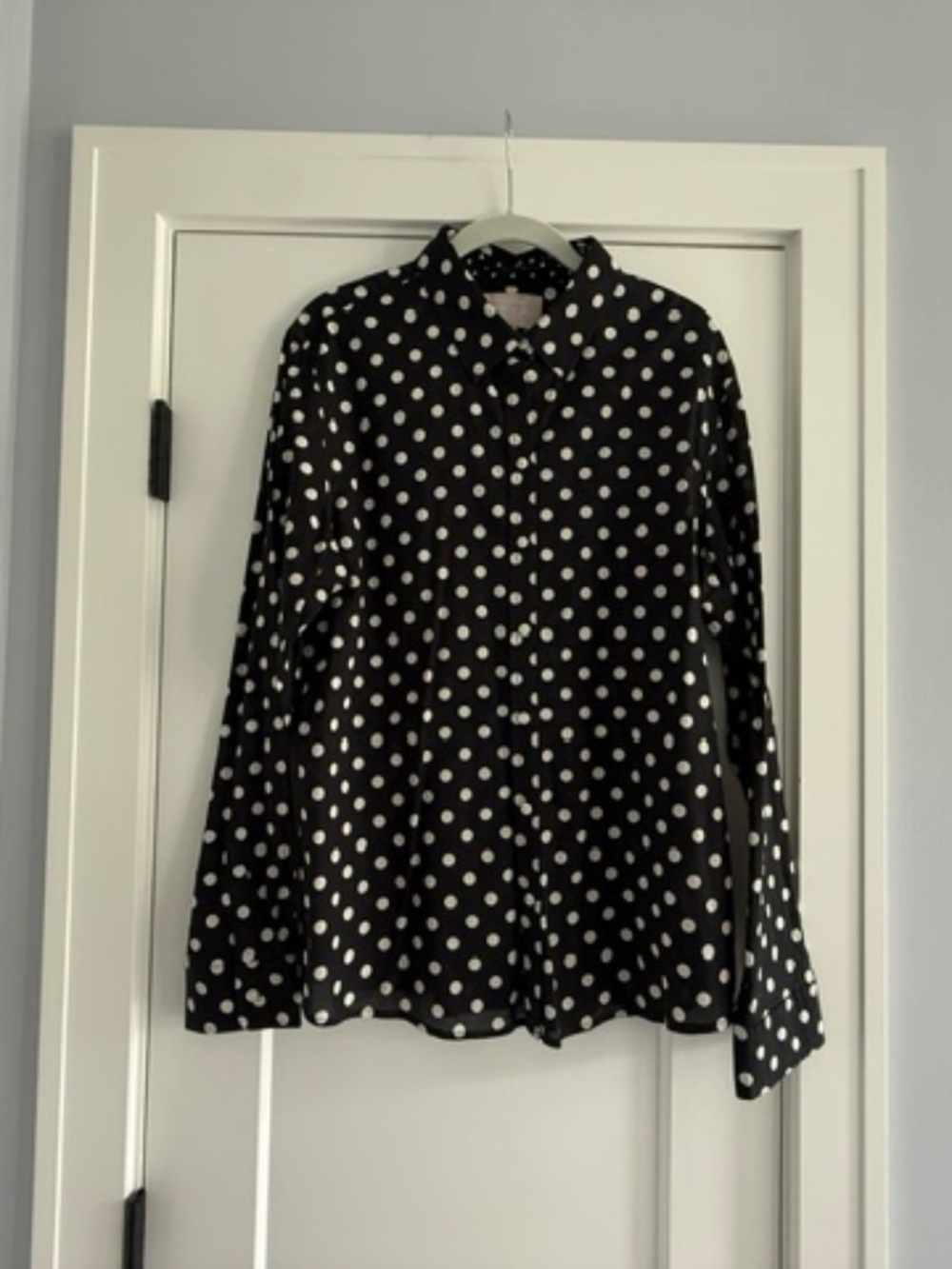 Banana Republic Women 's XL Black and White Lightweight Polka Dot Blouse Worn 2x